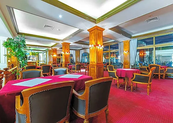 Hotel The Grand Hotel, 4*