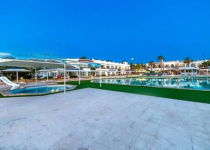 Hotel The Grand Hotel, 4*